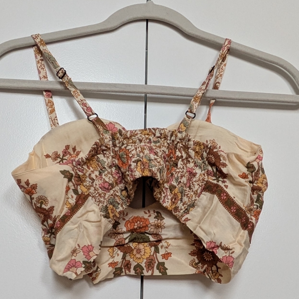 Floral Print Crop Top - Picture 4 of 12